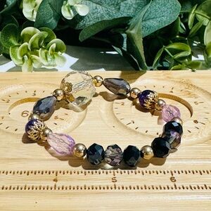 Elegant Gold and Purple Beaded Bracelet